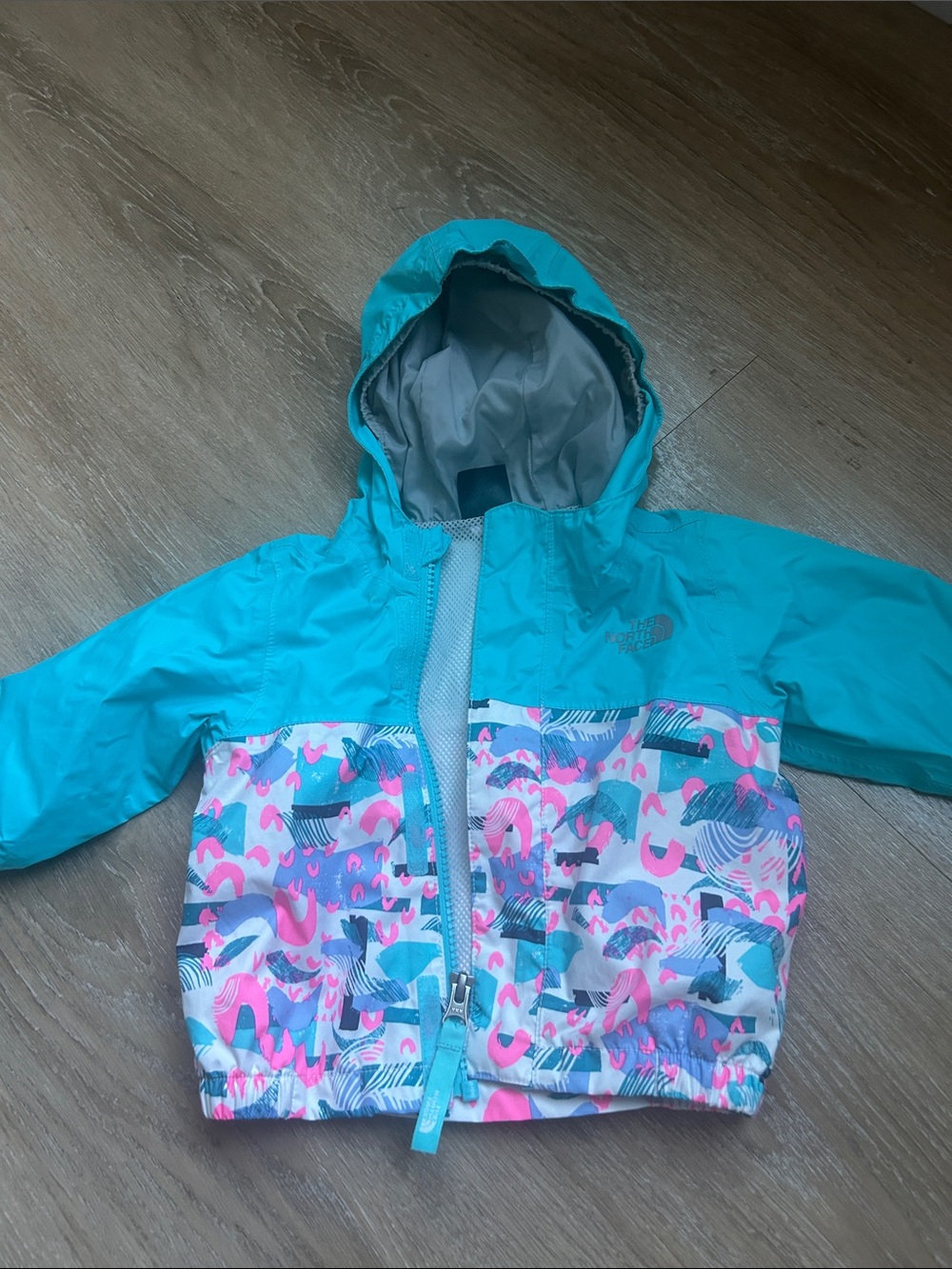 The North Face Teal & Pink Patterned Hooded Rain Jacket
